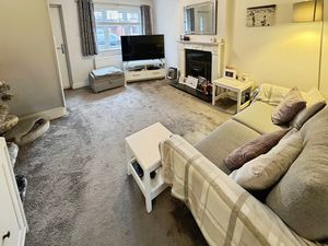 Lounge- click for photo gallery